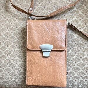 Elegant Tan Leather Phone Holster with Strap